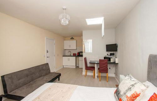 Saffron Studios - Photo 66