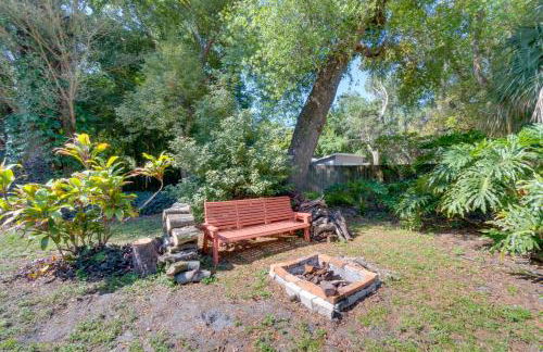 2 Mi to Riverwalk Palmetto Gem with Fire Pit and BBQ - Photo 18