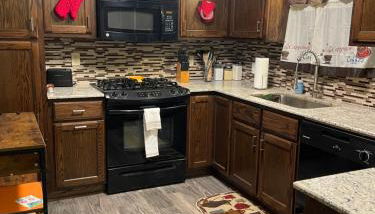 Comfy 3 Bed 2 Bath EZ Access To Santa's Wonderland - Foto 5, stove, dishwasher, pet friendly, minibar