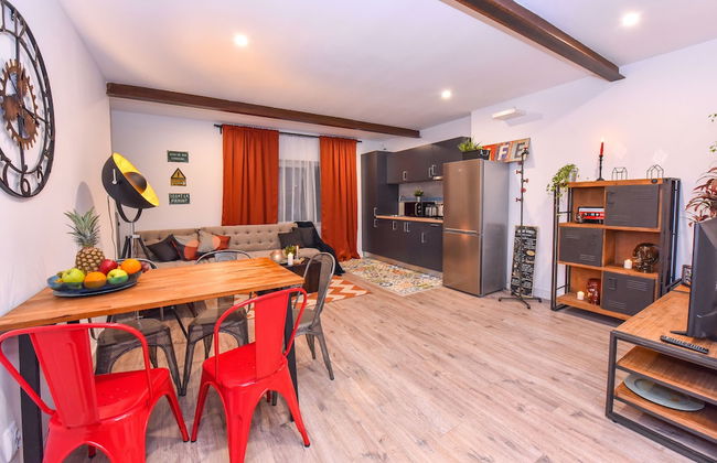 Parliament & River View Apartments - Photo 79