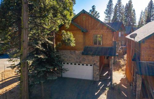 Sierra Pines Villa Deck Jetted Tub Game Rm - Photo 11