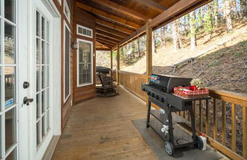 Mountain Retreat with Hot Tub, Game Room and Views - Foto 6