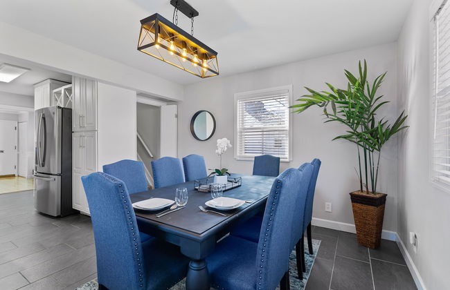 Metropolitan Escape I JZ Vacation Rentals - Photo 28