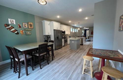 The Billiard close to downtown with fenced yard - Foto 8