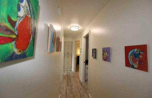 Cheerful 3 Bedroom on a Park 10 Miles from Eugene - Foto 12