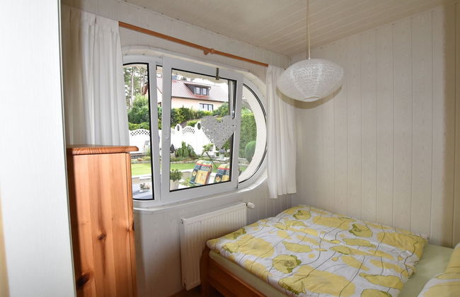 Vintage Bungalow in Neubukow in Meeresnaehe - Photo 3