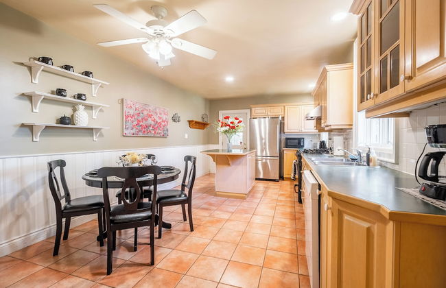 Cozy Houses in Downtown Toronto by GLOBALSTAY - Photo 68