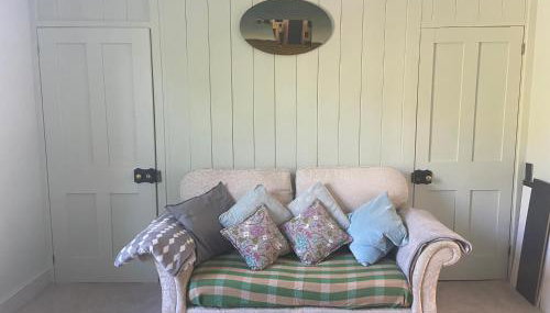 Apple Tree Cottage - Photo 3