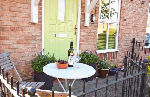 Walking distance to racecourse and city centre - Foto 15