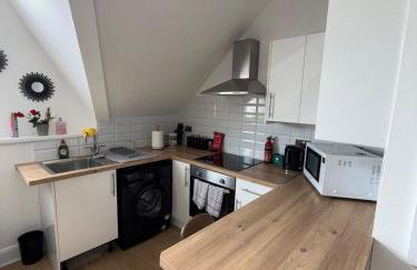 Cosy 2 Bed Cardiff Bay Retreat! - Foto 2