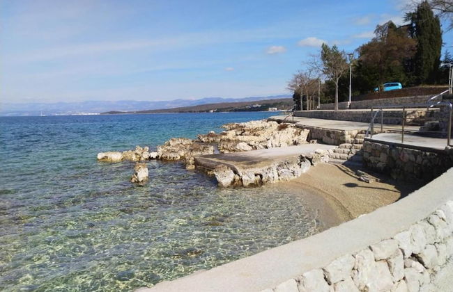 Cozy Apartment in Malinska near Sea - Foto 42