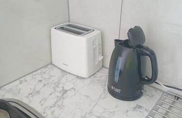 Cosy Studio Flat-Just Renovated-Free Street Parking & Independent Entrance - Foto 26