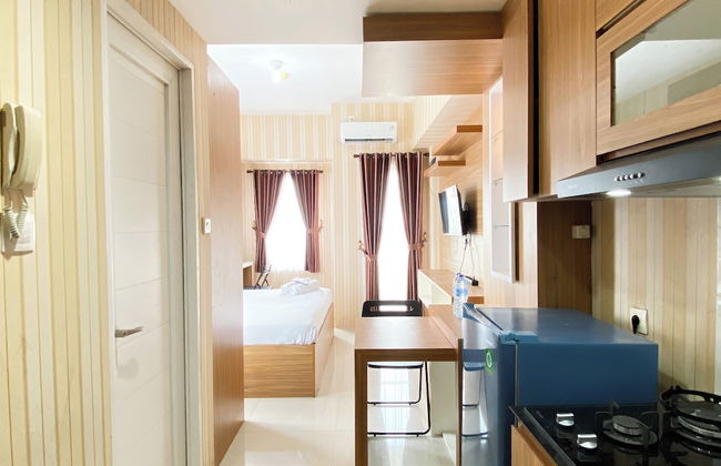 Cozy Stay Studio At Tamansari Mahogany Karawang Apartment - Foto 14