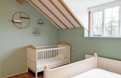 Shires Barn Farmhouse - Westbourne - Photo 51