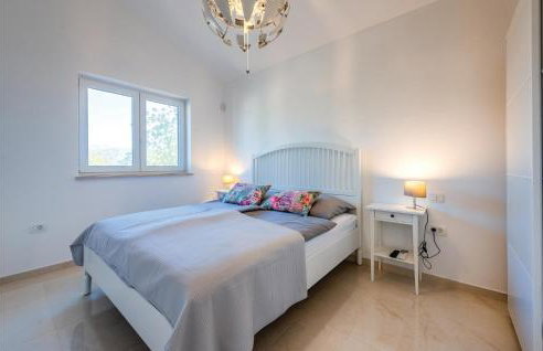 Cozy Home In Cambarelici - Foto 16