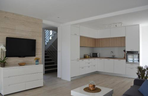 Villa Antea - modern house with pool - Foto 18