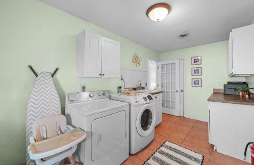 Golf Cart-Jacuzzi-Surfing Abode on Hutchinson Island - Foto 54