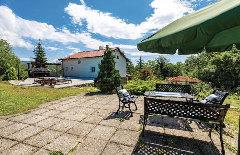 4 Bedroom Gorgeous Home In Jurdani - Photo 20