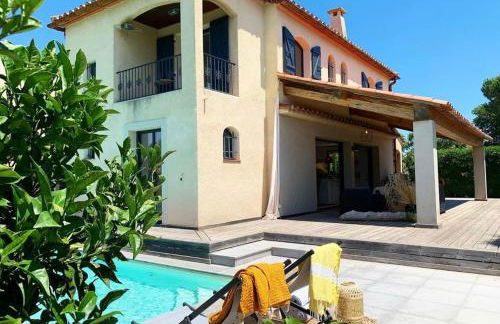 Le Petit Bali Spacieuse Villa pour 8 avec Piscine - Photo 3