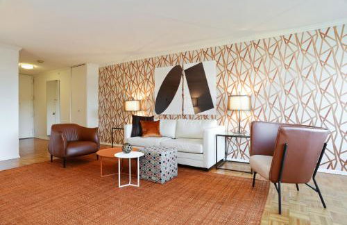 Furnished Quarters at Longfellow - Photo 1