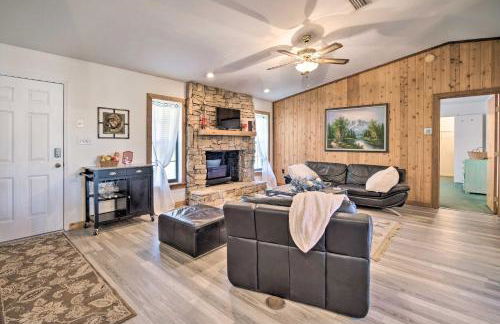 Private Dock Lake Rousseau Retreat! - Foto 3