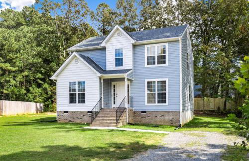 Roomy Getaway Elevate Your Stay, 6 Mins to RIC - Foto 7