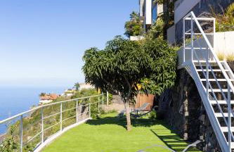 Sunset Horizon Spa Retreat by Eden Rentals - Foto 72