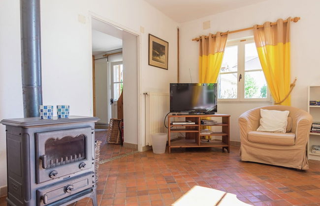 Charming Holiday Home in Montrichard With Pool - Foto 28