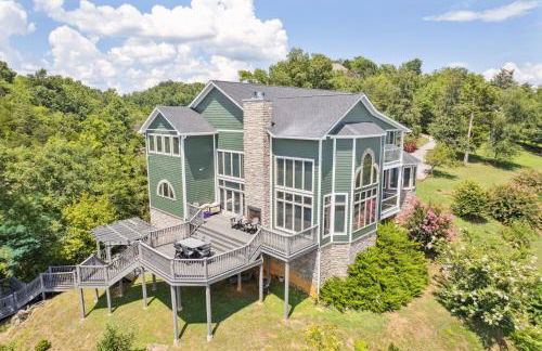 The Overlook on Douglas Lake -Waterfront Luxury - Photo 4