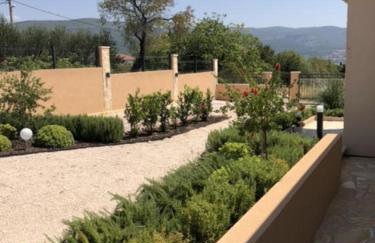 Villa Mir Pridraga - Photo 37