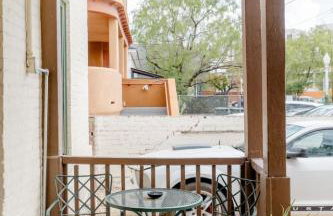 Bloom and Relax Historic 1BR in Downtown - Foto 56