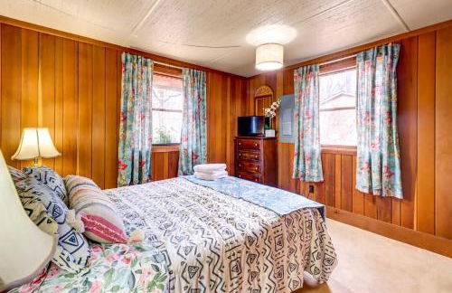 Pet-Friendly Home with Deck at Big Bass Lake! - Foto 14