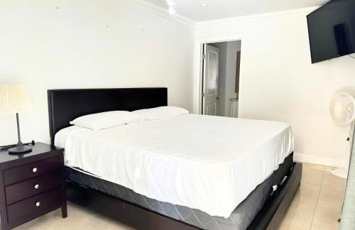 Spacious 4/4 Home Central To All Attractions - Foto 14