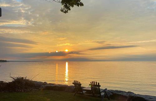 Steps to Lake Huron! Family Outdoorsy Getaway - Foto 29