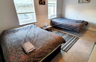 Beautiful 3 Bedroom House at the Sea Front - Amazing Location - Foto 7