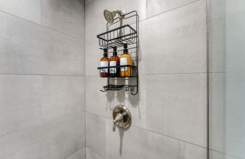 Chic Condo Close to Everything No 211 - Foto 24