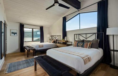 Luxe 3BR Lake Escape - BBQ Firepit & Pickleball - Foto 29