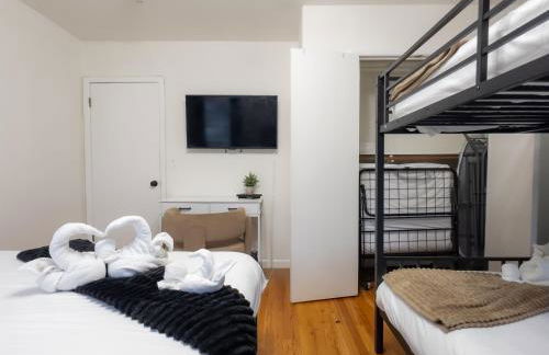 Elegant NYC View Stay Park Free 6 beds Sleep 8 - Foto 9