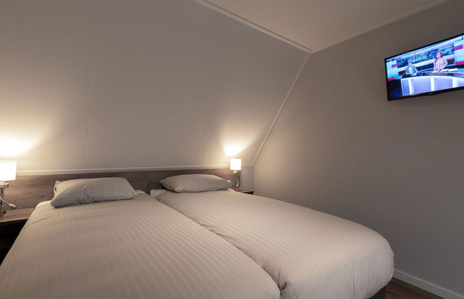 3 bedroom House in Colijnsplaat with garden and terrace - Photo 23