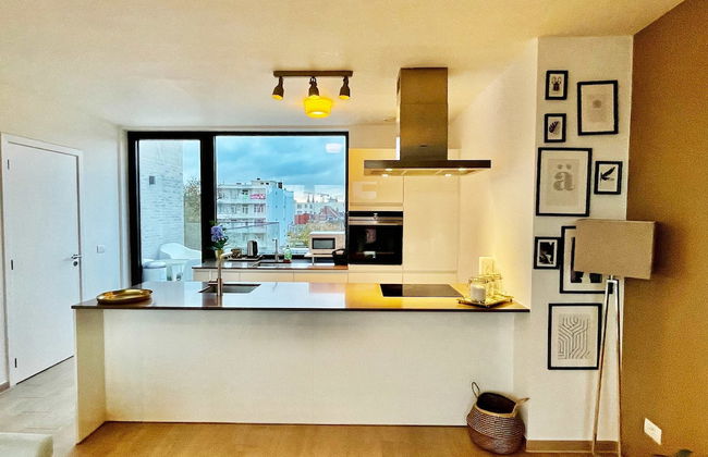 Modern 2BR Penthouse Near Diamond District by Oneluxstay - Foto 42