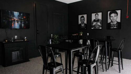 Private Hot Tub - Spacious Home - Hosts 12 Guests - Foto 5, minibar