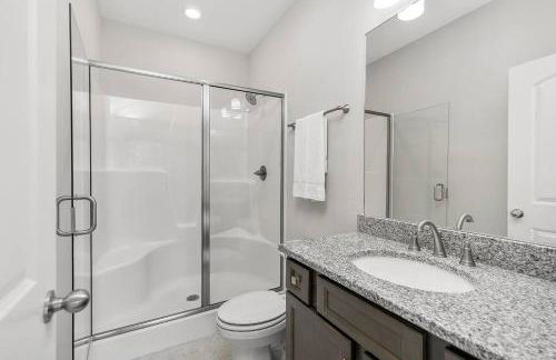 Beautiful Home with Lake and Marina Access, Firepit, Golf Cart Included - Foto 16