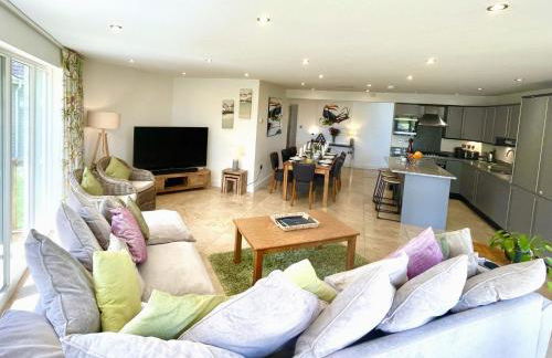 Trewhiddle Retreat V12 by Together Travel - Luxury 4-Bedroom Villa - Foto 9