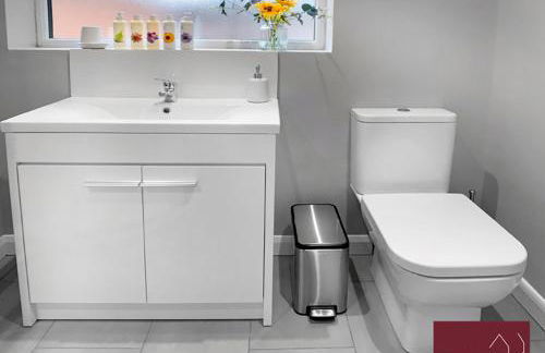 Maidenhead - 3 Bed House - Garden - Foto 17