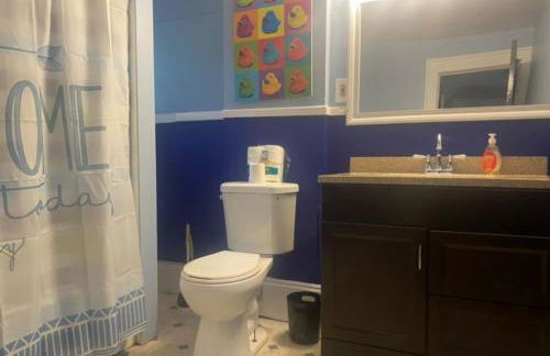 House with 11 Beds Sleeps 14 with Off Street Parking - Foto 21