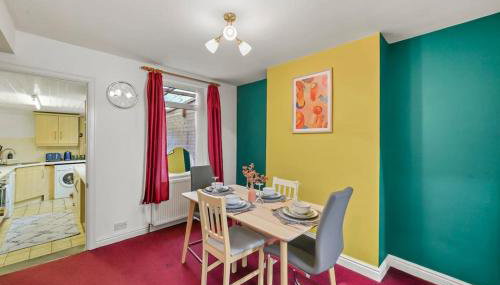 Beautiful 2 bedroom house Free Parking, Aylesbury, Adrenham st - Foto 3