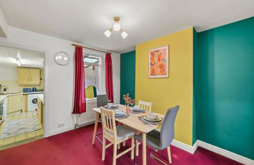 Beautiful 2 bedroom house Free Parking, Aylesbury, Adrenham st - Foto 3