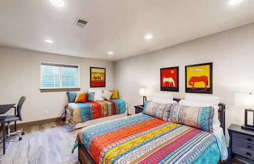 Easy Commuting! Renovated Greeley Apartment - Photo 7