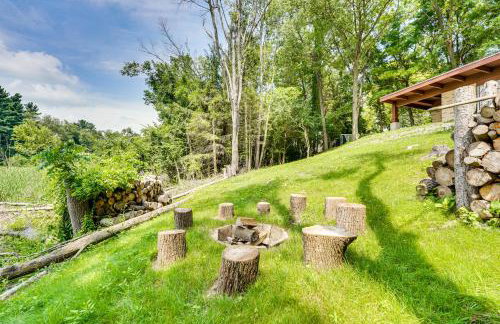 Fire Pits & Grill: Lakefront Jackson Home - Foto 2