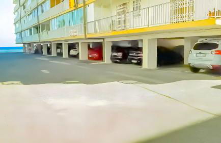 Apartamento primera línea con acceso privado a la playa - Photo 30